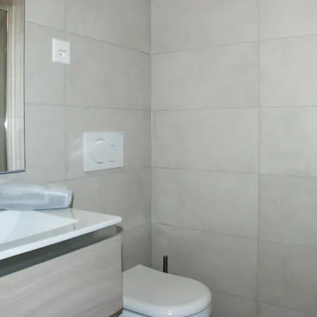 Apartment Di Lugano-13 By Interhome Bissone